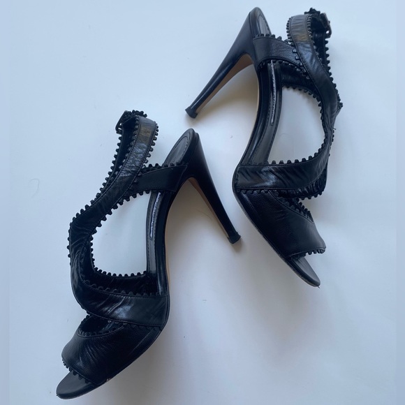 EUC Manolo Blahnik Black leather Sandals Heels, size 37.5, US 7.5 - Picture 4 of 7